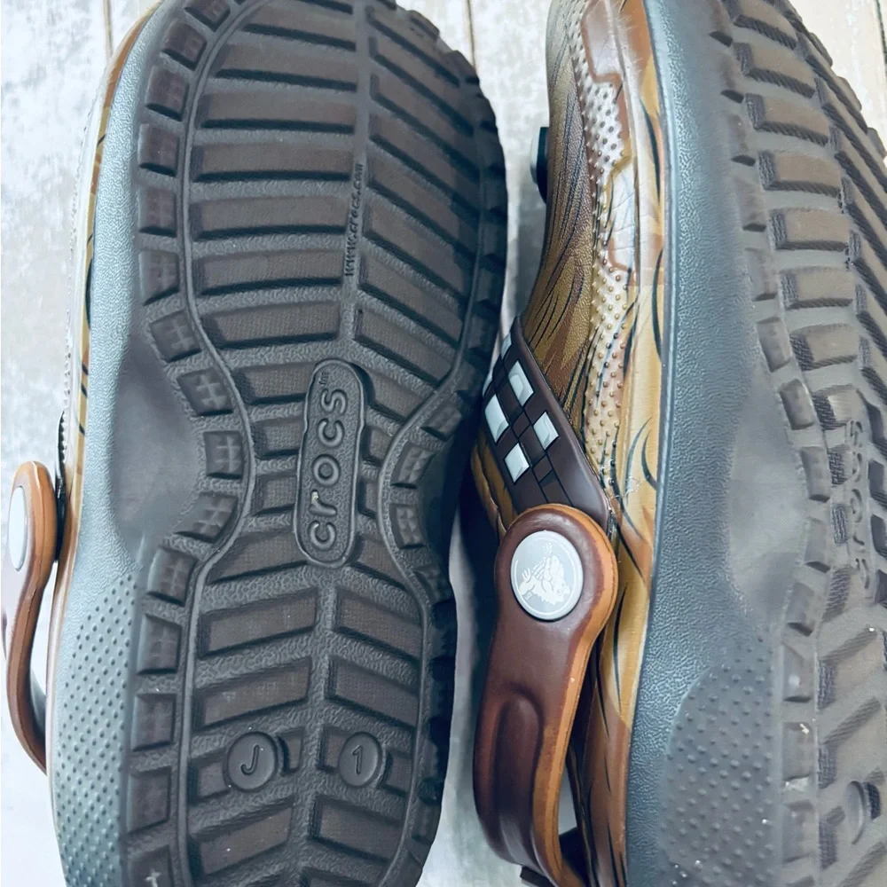 Crocs Classic lined Chewbacca Star Wars clogs - Picture 7 of 8